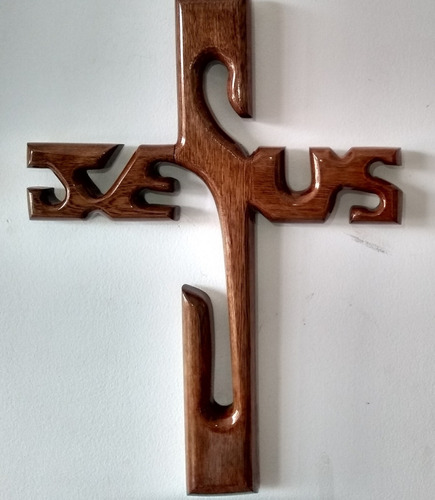 Cruz De Jesus Tallado En Letras De Madera Hecho A Mano