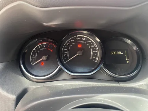 Renault Duster DYNAMIQUE/INTENS MT 1600CC 4X2