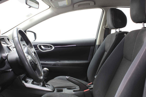 Imagen 10 de 15 de Nissan Sentra 2017 4p Advance L4/1.8 Man