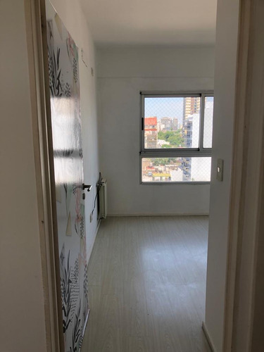 Alquiler! 2 Ambientes Con Cochera Y Amenities Franklin 2400 - Flores