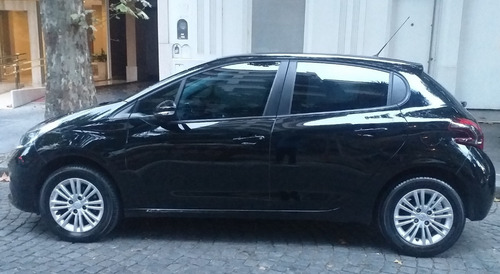 Peugeot 208 1.6 Allure Tiptronic