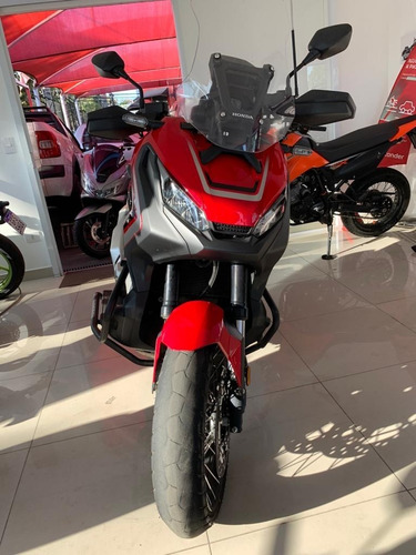 Imagem 1 de 7 de Honda X-adv