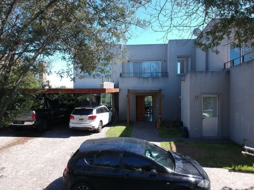 Imagen 3 de 16 de Casa Al Río Con Amarra! Orientación N.o - San Marco Vn