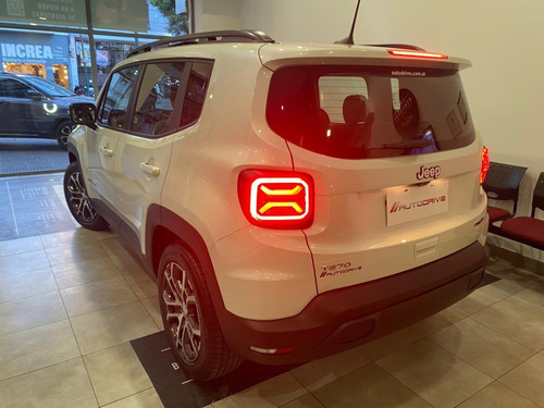 Imagen 21 de 25 de Jeep Renegade 2023 H