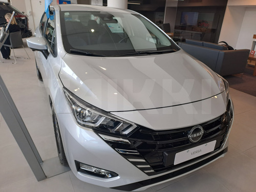 Nissan Versa 1.6 Advance At