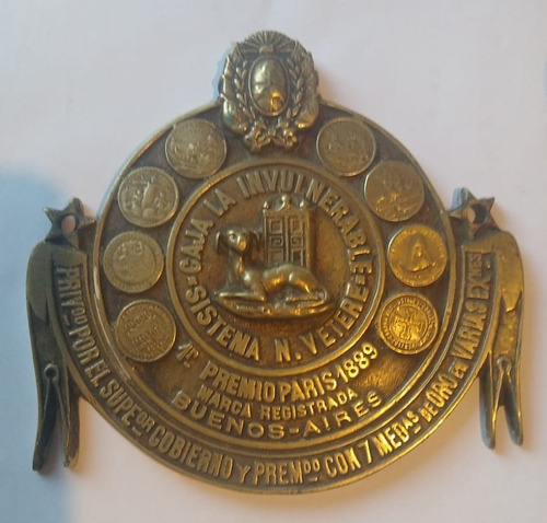 Antiguo Escudo Bronce Caja La Invulnerable Premio Paris 1889 (Usado)