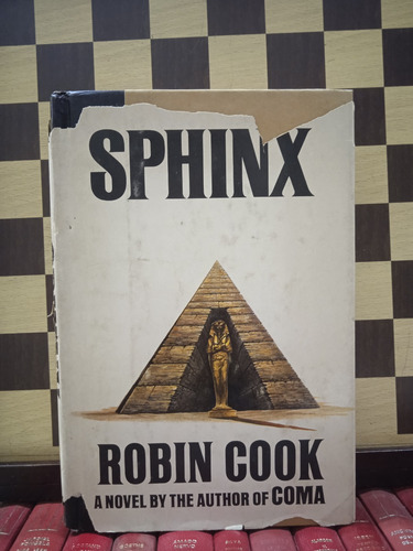 Sphinx-robin Cook