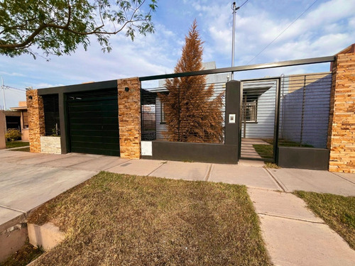 Casa En Venta, Nueva, Excelente Ubicacion