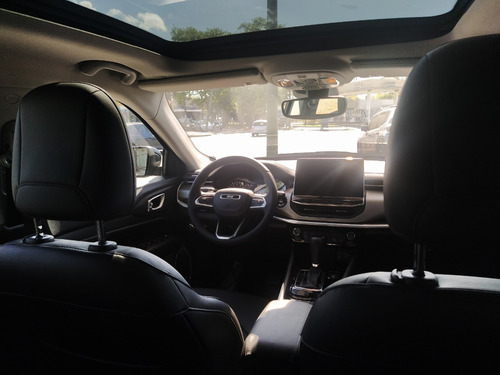Imagen 10 de 24 de Jeep Compass Longitude T270
