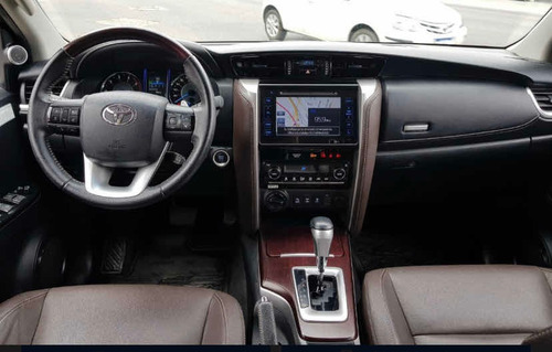 Toyota Sw4 2.8 Srx 177cv 4x4 7as At 2016