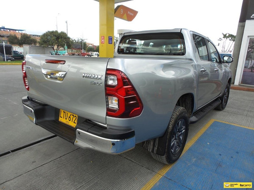 Imagen 7 de 25 de Toyota Hilux Srx