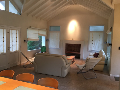 Casa Venta Pinamar Norte - Calle Itaca