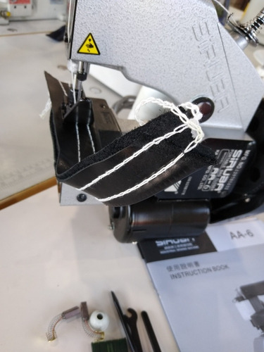 Imagen 6 de 10 de Maquina De Coser Cerrar Bolsa Bolsera Siruba 12v