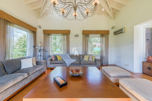 Casa En Venta En Mayling C.c Al Golf