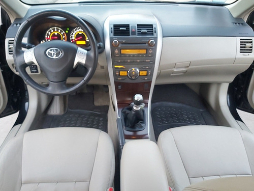 Imagen 11 de 15 de Toyota Corolla 2013 1.8 Se-g Mt 136cv