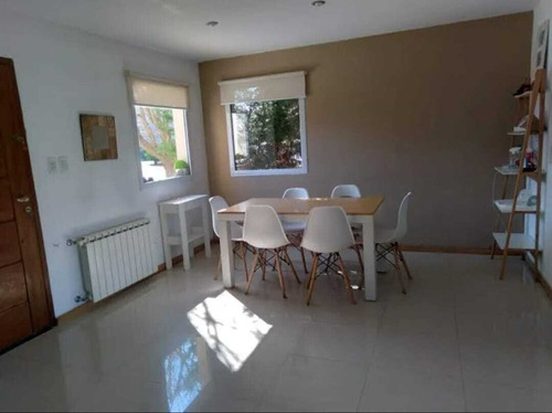 Casa 5 Ambientes. Altos De Hudson Ii. Lote 460 M2