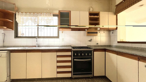 Imagen 17 de 30 de Casa De 4 Dormitorios En Venta Con Quincho Y Piscina Fisherton Cerca De Calle Córdoba