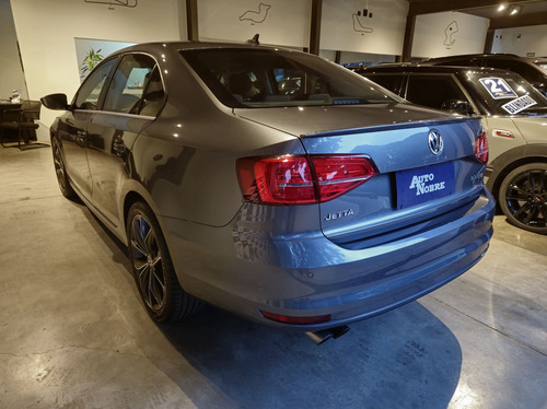 Volkswagen Jetta 2.0 TSI HIGHLINE 211CV