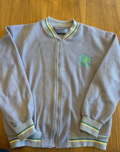 Lote De Uniforme Colegio William Caxton Gris M (Usado)