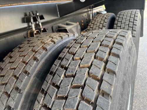 Imagem 9 de 9 de Caminhao Volkswagen Vw 24250