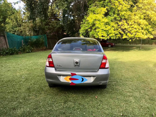 Renault Clio 1.6 Expression 2006