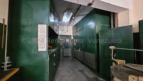 Local En Venta En Los Chorros 24-21064 Le