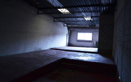 Local | Las Heras Al 3200
