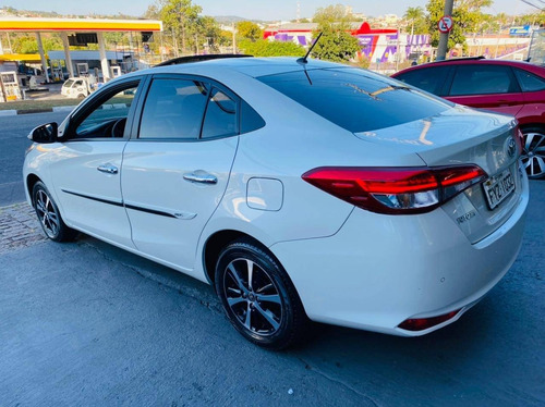 Imagem 4 de 15 de Toyota Yaris 1.5 16v Flex Sedan Xls Multidrive