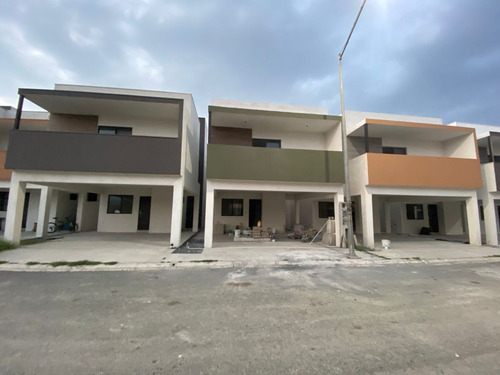 Imagen 1 de 7 de Id 3507 Casas En Venta En Santa Catarina De 190 M2