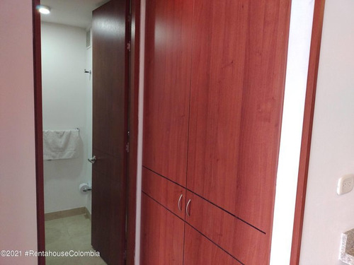 Apartamento En Cedritos(bogota) Rah Co: 21-1746