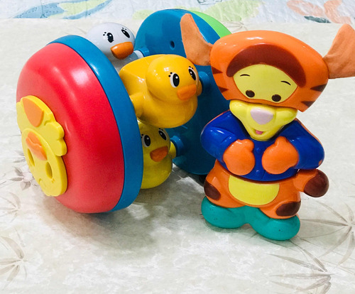 Juguetes Bebé Tigger Sonajero Articulado Y Rueda Pato Gatea.