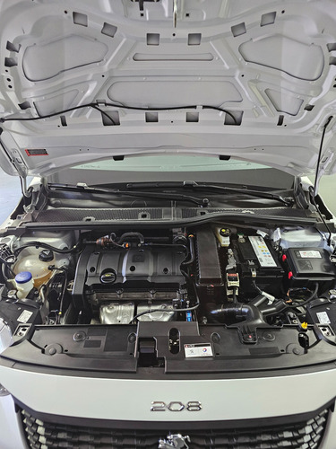 Peugeot 208 1.6 Like Pack