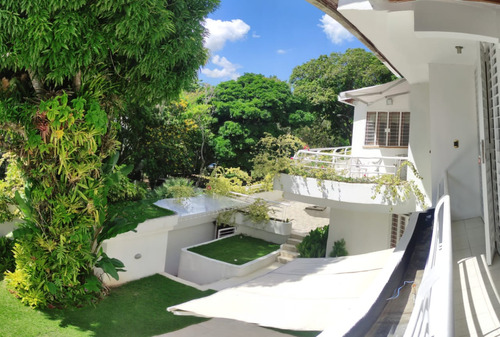 El Cafetal, Hermosa Quinta Remodelada