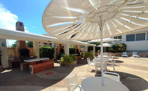 En Venta Apartamento En Tucacas. Conjunto Resd. Varadero Ip