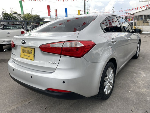 Kia Cerato Pro Ex Hb At 2015 1600cc