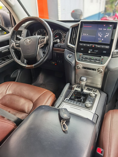 Toyota Land Cruiser 4.5 Imperial Fl Lc200 Diésel