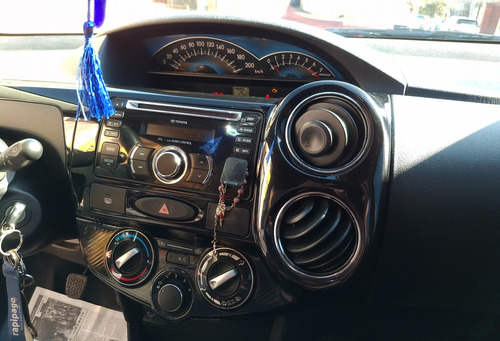 Toyota Etios 1.5 Cross