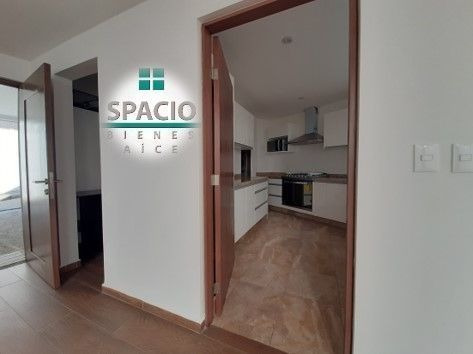Imagen 1 de 23 de Casa En Venta, Con Roof Privado Col. Lomas Quebradas