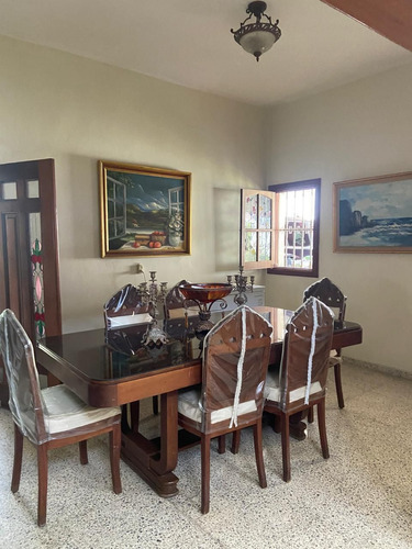 En Venta Casa/solar De Esquina En El Millón Con 509m2, Niveles 5+1