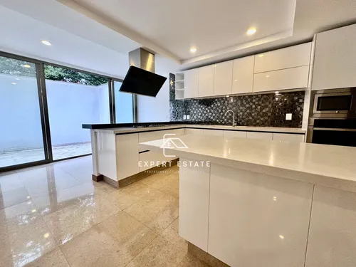 Casa Venta San Jerónimo - Hermosa Con Excelentes Acabados / Beautiful House