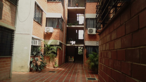 Imagen 4 de 27 de Apartamento En Venta Urb. Ciudad Casarapa Guarenas