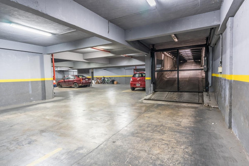 Imagen 21 de 22 de Venta Departamento 2 Amb Cochera Balcón, 2 Baños Y Amenities Pile Gym Parrilla Sum. Recoleta