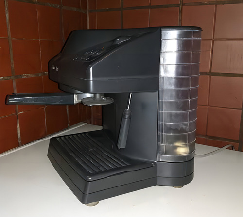 Cafetera Ariete Fashion 1320 automática expreso