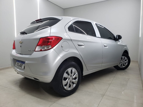 Chevrolet Onix Onix 1.0 LT SPE/4