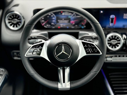 Mercedes-Benz GLB 220 2.0 MHEV PROGRESSIVE 4MATIC 8G-DCT