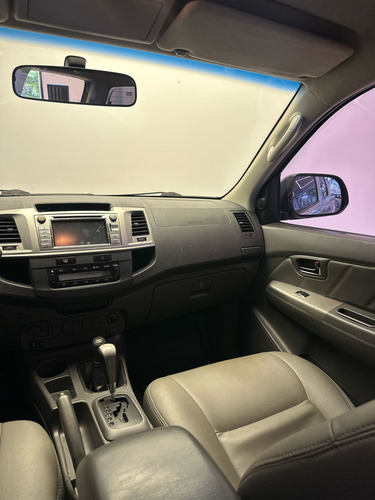 Toyota Hilux 2.7 SRV 4X4 CD 16V FLEX 4P AUTOMÁTICO