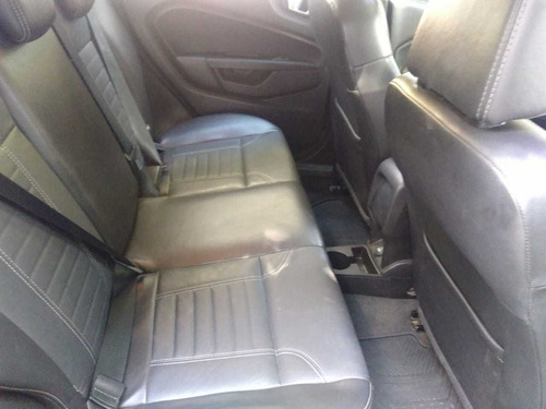 Ford Fiesta Automático