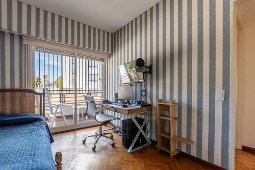 Venta Departamento 4 Ambientes Piso Amplio Luminoso Balcones Cochera Flores
