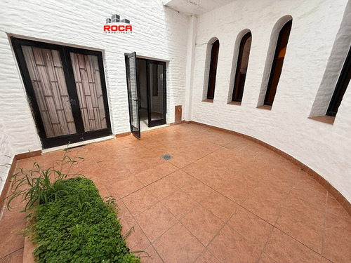 Amplia Casa En Venta En El Centro De San Salvador De Jujuy