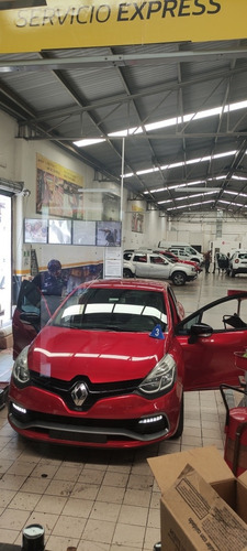 Imagen 7 de 15 de Renault Clio 2015 1.6 Rs 200 Ed Priv Piel Mt
